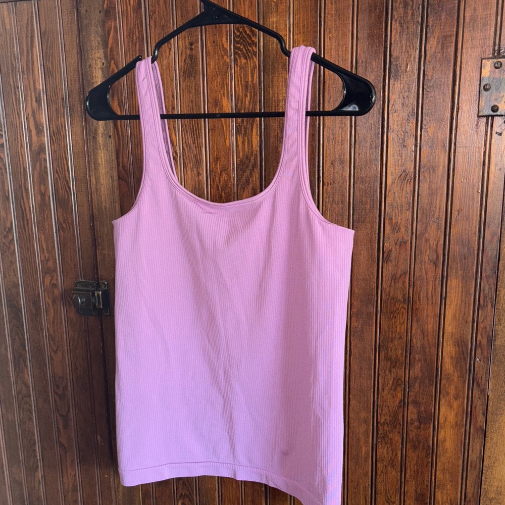 Athleta renew seamless ribbed tank Top